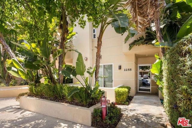 2255 Fox Hills Drive 200, Los Angeles, CA 90064