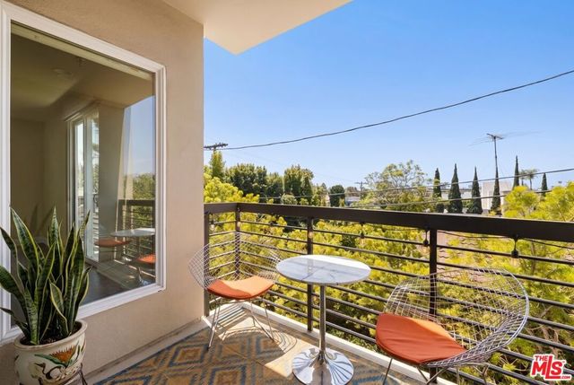 2255 Fox Hills Drive 200, Los Angeles, CA 90064