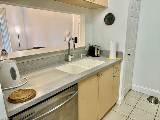 1180 Reserve Way 302, Naples, FL 34105
