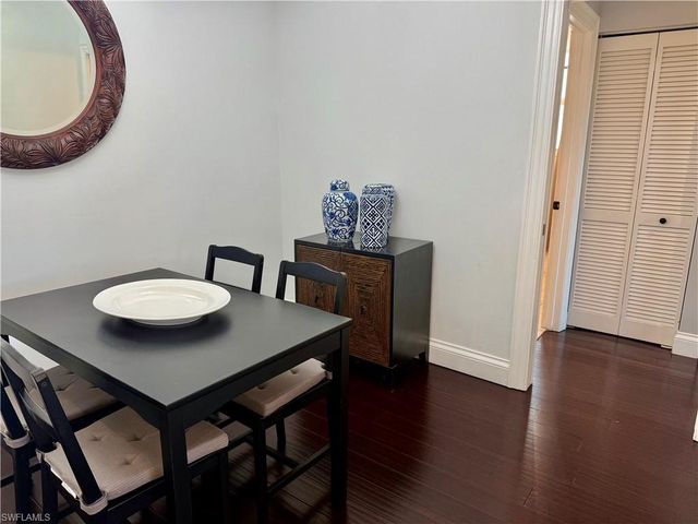 1180 Reserve Way 302, Naples, FL 34105