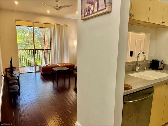1180 Reserve Way 302, Naples, FL 34105