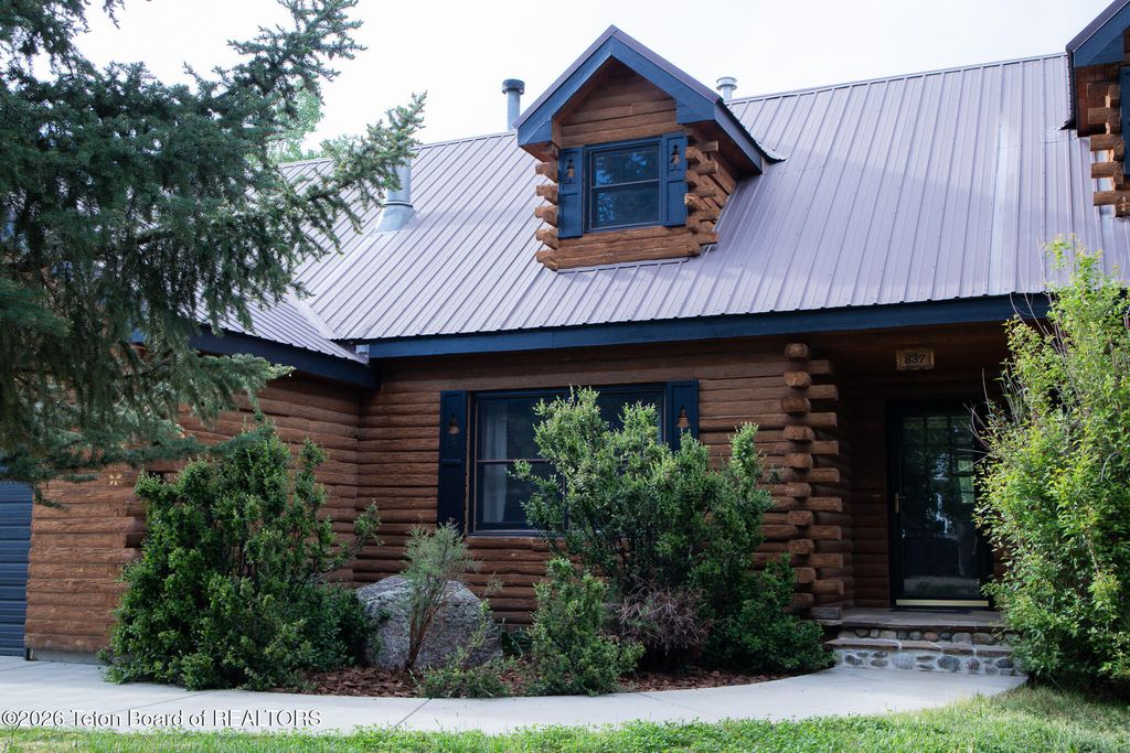 837 W W STUART ST Street, Pinedale, WY 82941 photo 2