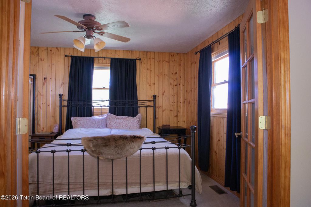 837 W W STUART ST Street, Pinedale, WY 82941 photo 5