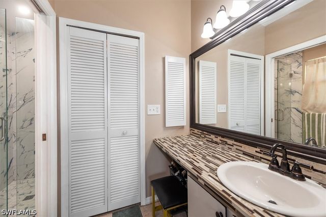 1156 SW 41st TER, Cape Coral, FL 33914