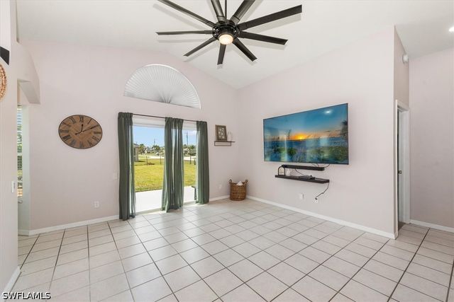 1156 SW 41st TER, Cape Coral, FL 33914