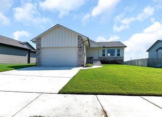 2322 S Hickory Creek St, Wichita, KS 67235