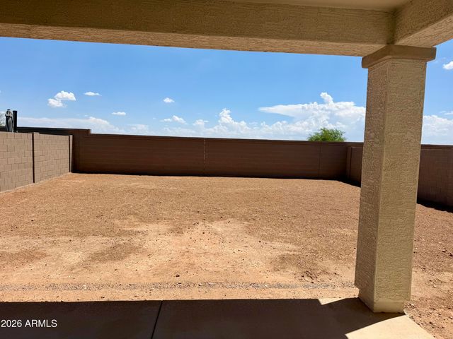 817 W Sparrow Drive, Queen Creek, AZ 85140