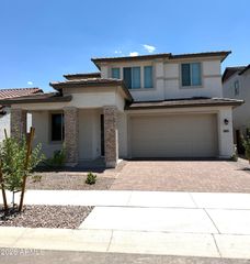 817 W Sparrow Drive, Queen Creek, AZ 85140