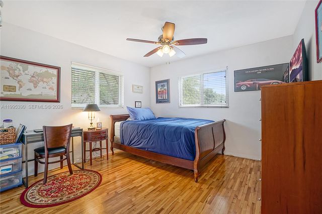 2720 S Le Jeune Rd 2720, Coral Gables, FL 33134