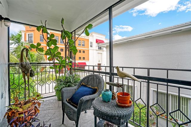 2720 S Le Jeune Rd 2720, Coral Gables, FL 33134