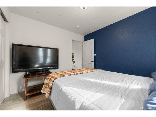 965 N Cimarron Dr, Pueblo, CO 81007