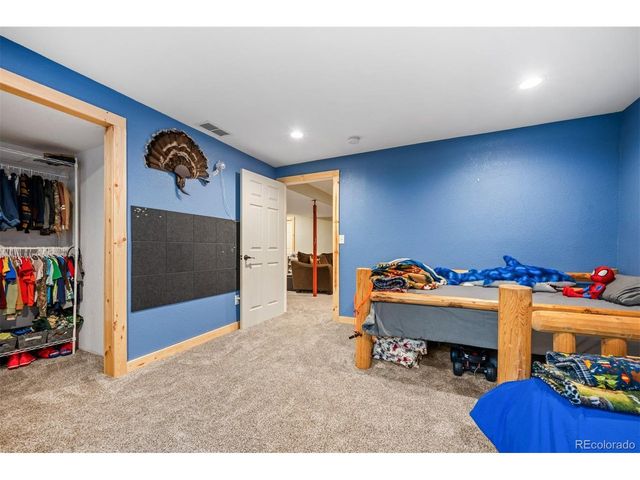 965 N Cimarron Dr, Pueblo, CO 81007