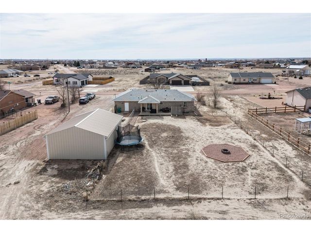 965 N Cimarron Dr, Pueblo, CO 81007