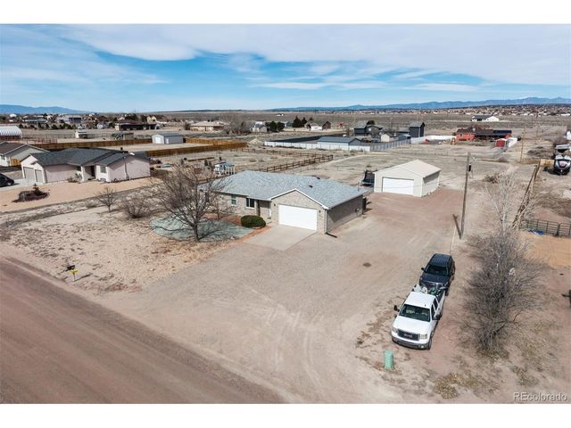 965 N Cimarron Dr, Pueblo, CO 81007