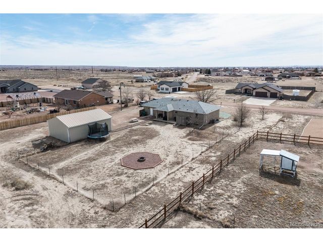 965 N Cimarron Dr, Pueblo, CO 81007