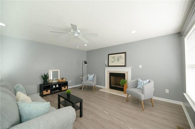 103 Katalina WAY, Yorktown, VA 23693