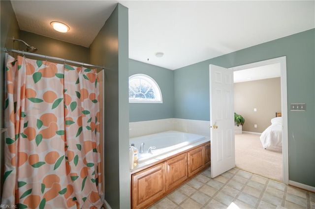 103 Katalina WAY, Yorktown, VA 23693