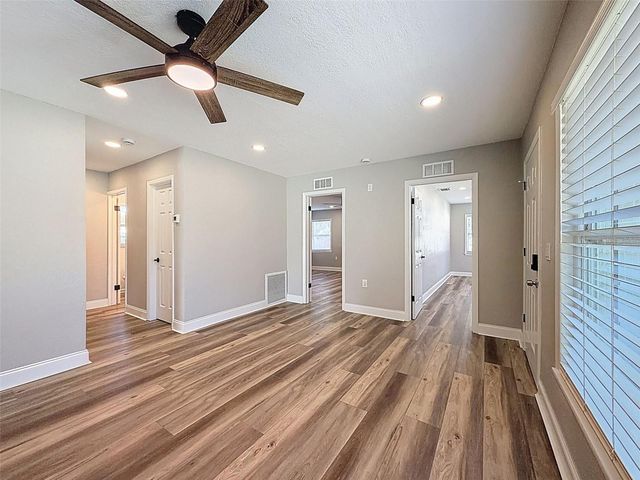 9161 ROYAL PALM AVENUE, New Port Richey, FL 34654