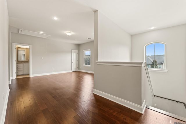 39201 Water Oak Ave, Prairieville, LA 70769