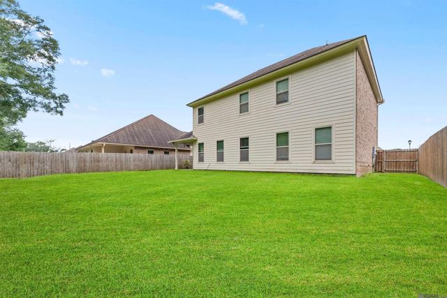 39201 Water Oak Ave, Prairieville, LA 70769