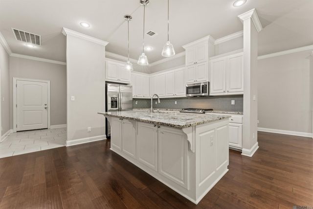 39201 Water Oak Ave, Prairieville, LA 70769