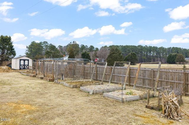 16 Saddle Ridge Drive, Willow Springs, NC 27592