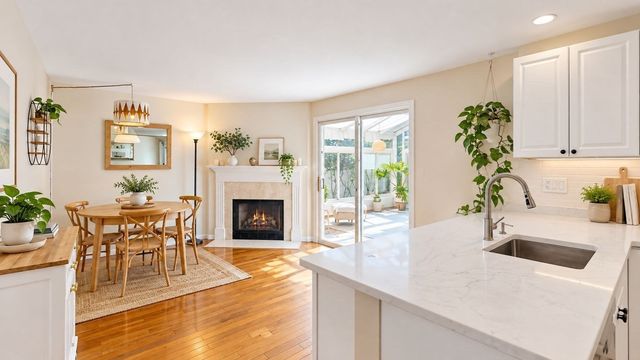6 Derby St, Framingham, MA 01701