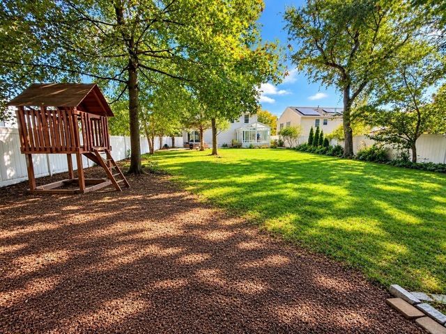 6 Derby St, Framingham, MA 01701