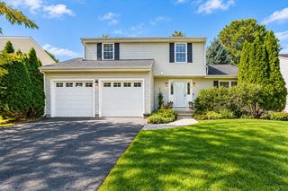 6 Derby St, Framingham, MA 01701