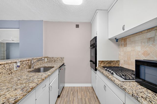 3883 Turtle Creek Boulevard 1717, Dallas, TX 75219