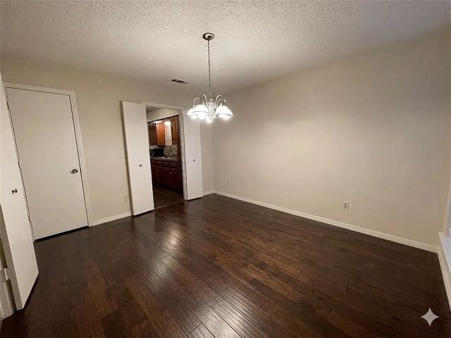 120 Shadybrook Drive, Desoto, TX 75115