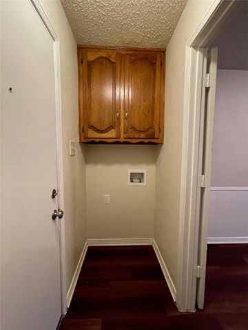 120 Shadybrook Drive, Desoto, TX 75115