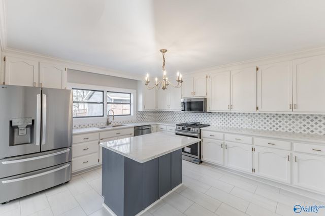 616 E Moulton Street, Decatur, AL 35601