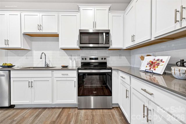 663 13th Avenue Drive NE, Hickory, NC 28601