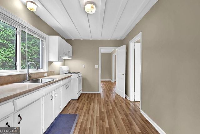 1329 Blanche Drive SE, Marietta, GA 30067