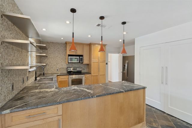 8059 Claremont Drive, Dallas, TX 75228