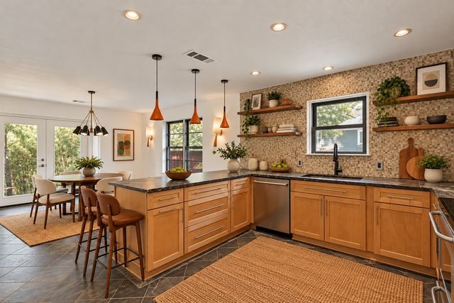 8059 Claremont Drive, Dallas, TX 75228