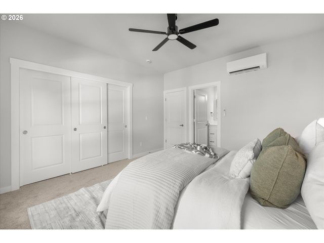8770 N Newman Ave, Portland, OR 97203