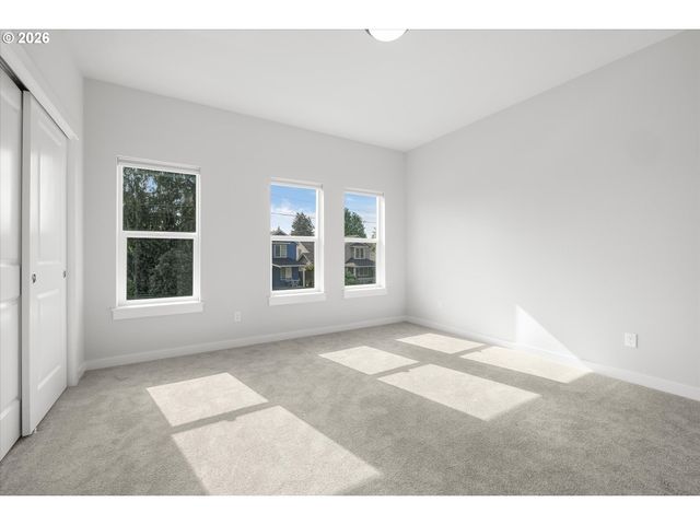 8770 N Newman Ave, Portland, OR 97203