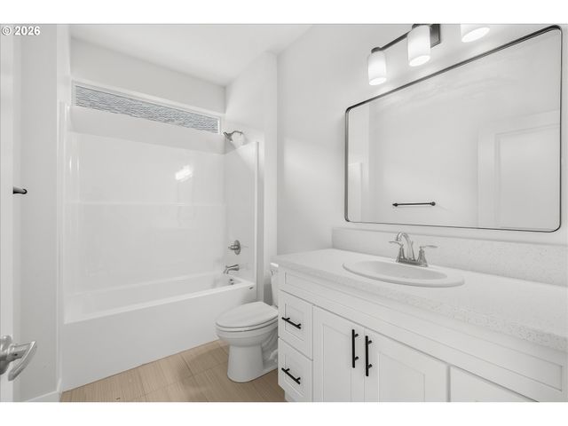 8770 N Newman Ave, Portland, OR 97203
