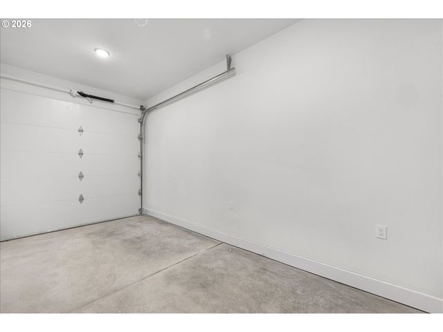 8770 N Newman Ave, Portland, OR 97203