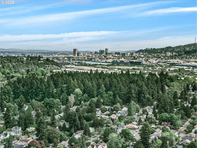 8770 N Newman Ave, Portland, OR 97203