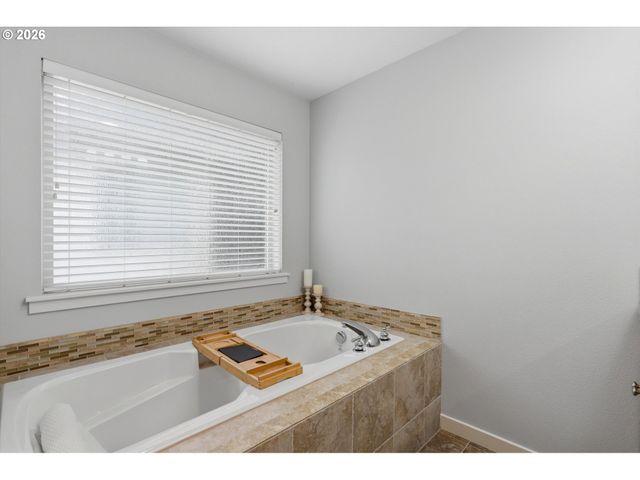 14231 Sw WALNUT CREEK Ct, Portland, OR 97223