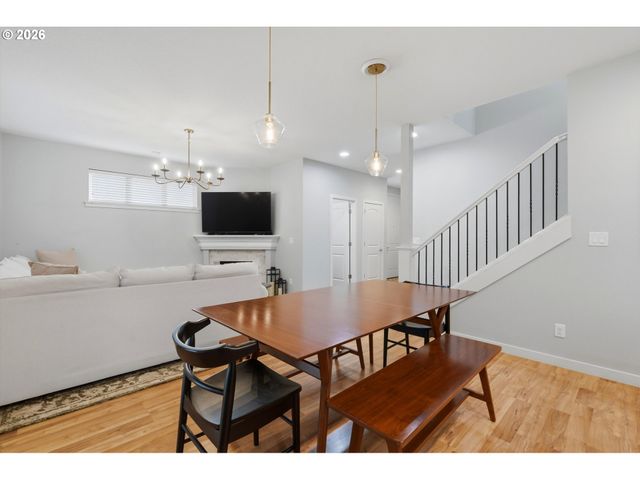 14231 Sw WALNUT CREEK Ct, Portland, OR 97223