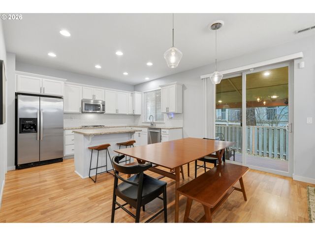 14231 Sw WALNUT CREEK Ct, Portland, OR 97223