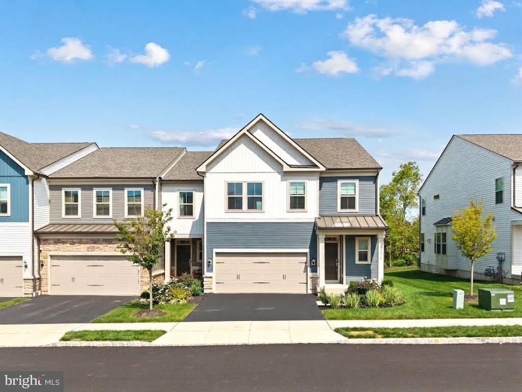 2016 MARQUIS LN, JAMISON, PA 18929 — exterior
