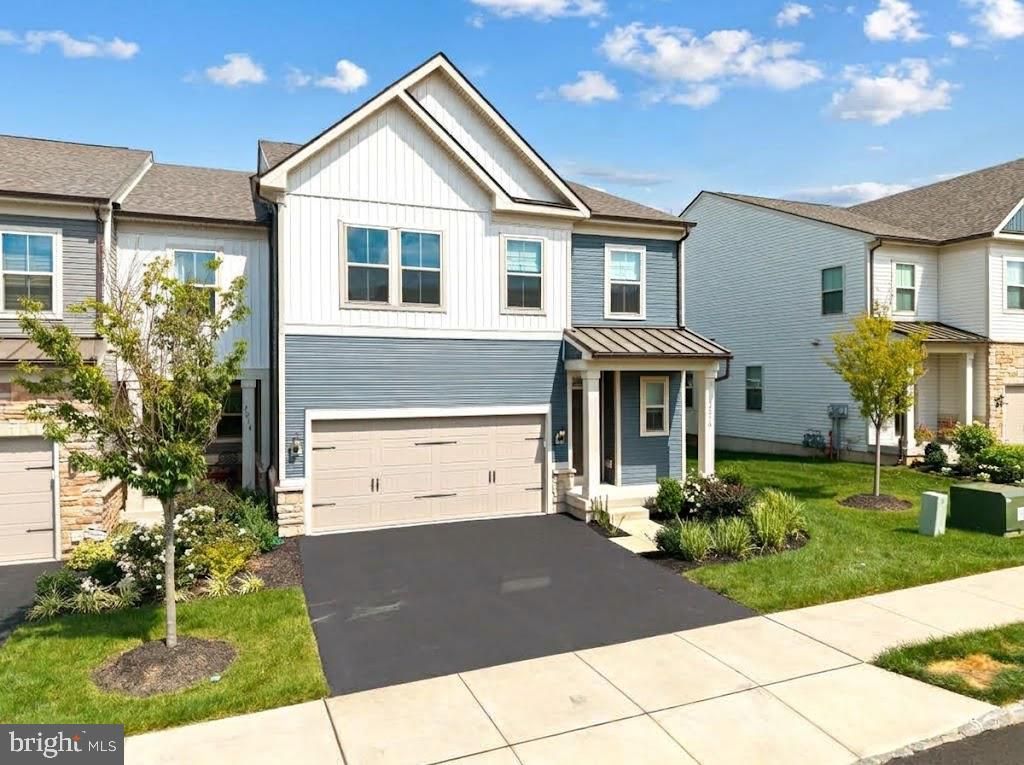 2016 MARQUIS LN, JAMISON, PA 18929 — photo 2