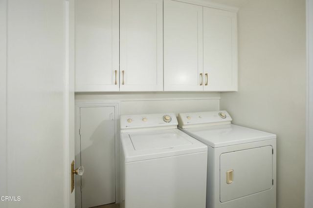 1233 N Isabel Street, Glendale, CA 91207