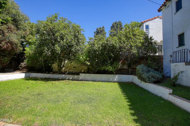 1233 N Isabel Street, Glendale, CA 91207