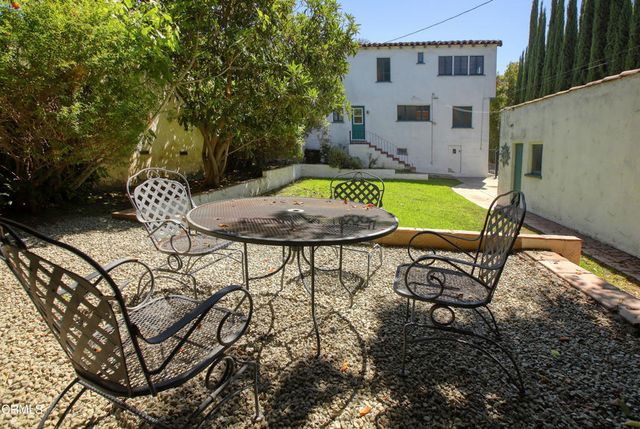 1233 N Isabel Street, Glendale, CA 91207